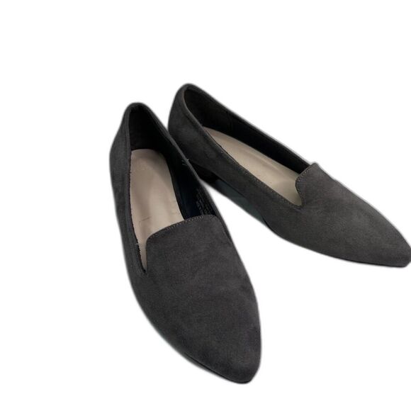 H by Halston Barcelona Gray Vegan Suede Pointed Toe Slip On Flats Size 7.5 - Picture 1 of 12
